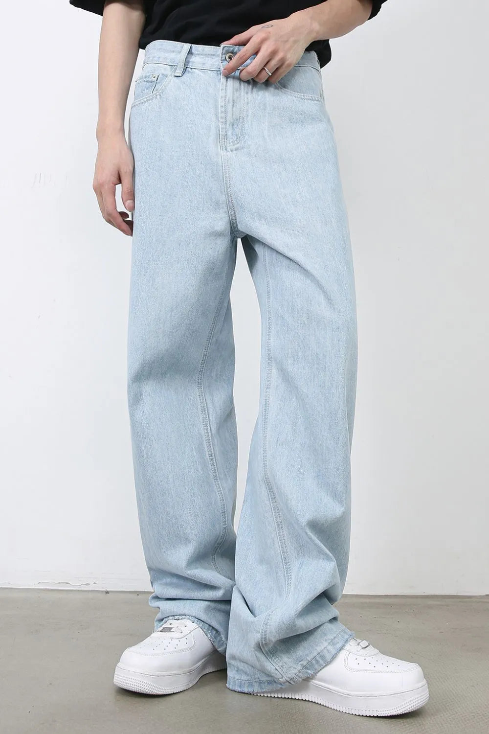 3175554f-bac4-44f4-a65a-88f8e40f7835-Max